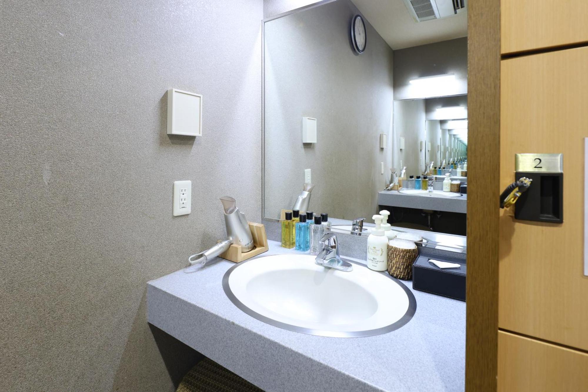Dormy Inn Chiba City Soga Екстер'єр фото